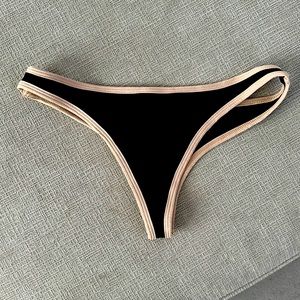LSPACE bikini bottom size medium itsy cut, super cute thong bikini